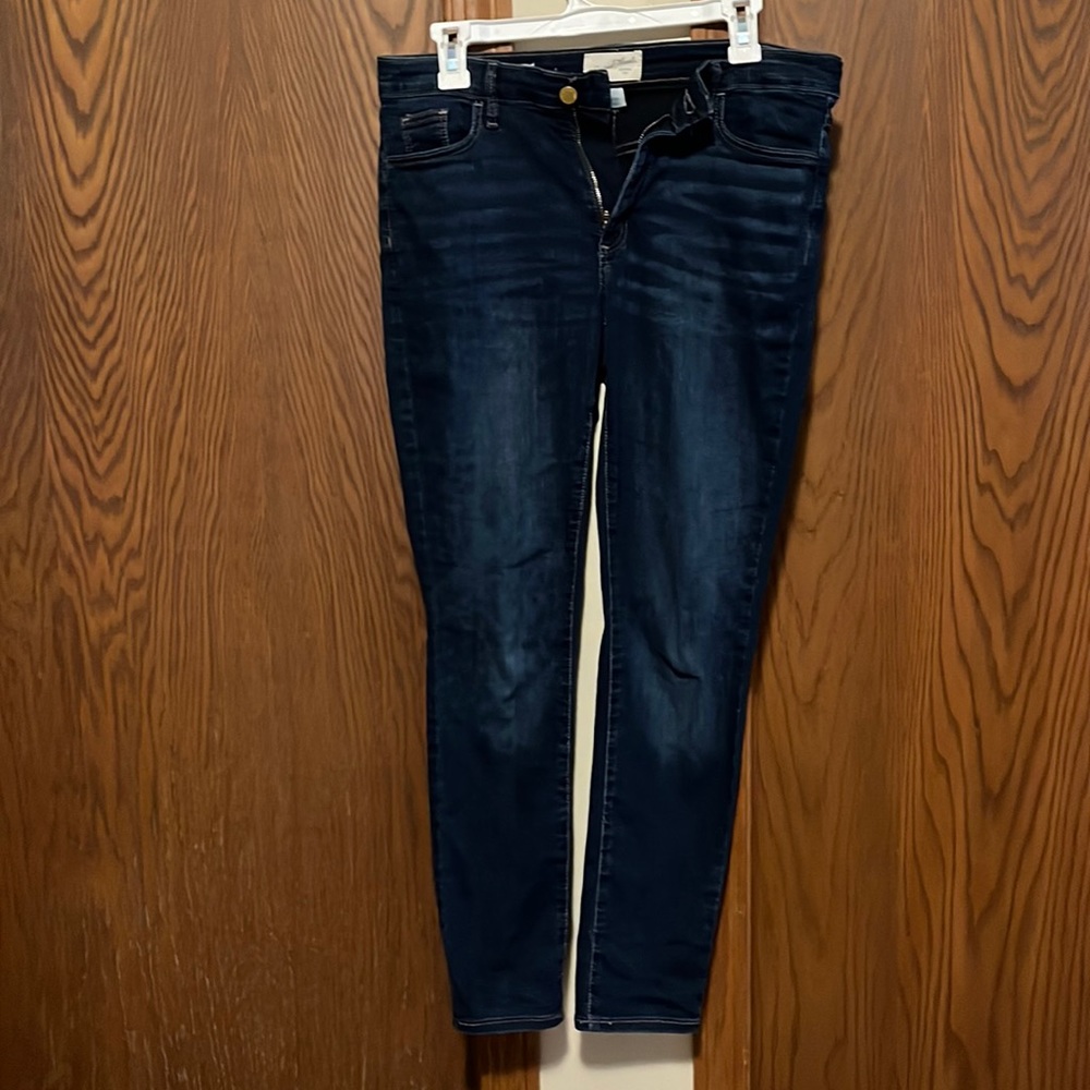 Universal thread mid rise jeans